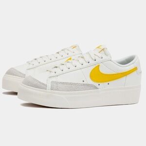 Nike Women’s Blazer Low Platform Sneaker size 8.5
